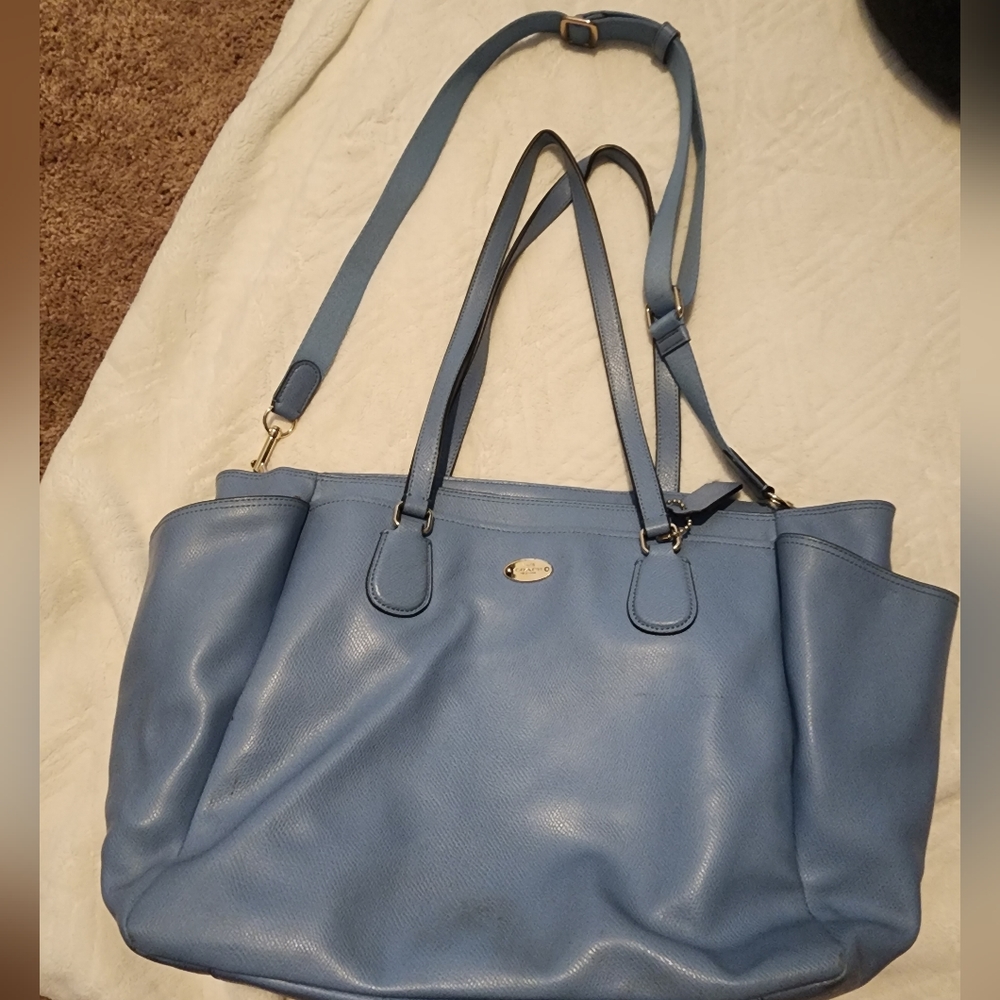 Coach baby blue large diaper bag or weekender travel bag tons of pockets!